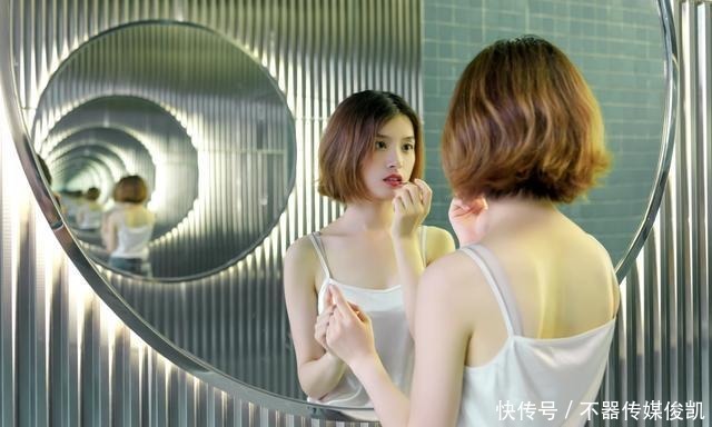 无可挑剔|模特身材、衣着、气质无可挑剔