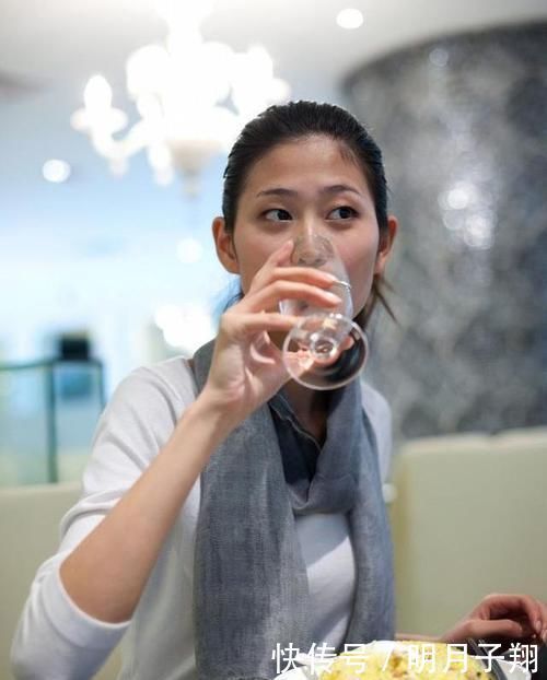 体重|减肥期间，一定要牢记吃饭2要和2不要，让你的体重速度