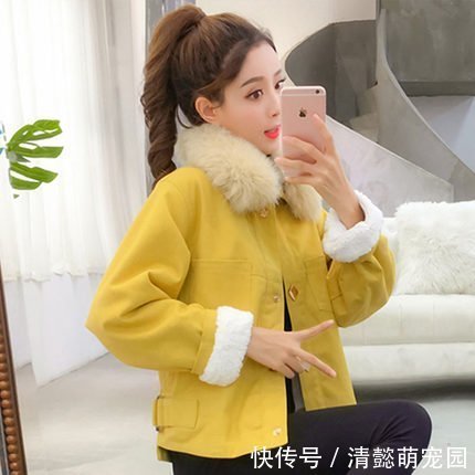 女人味 今年流行这么穿:羊羔毛外套阔腿裤,配短靴,别说,简直美上天