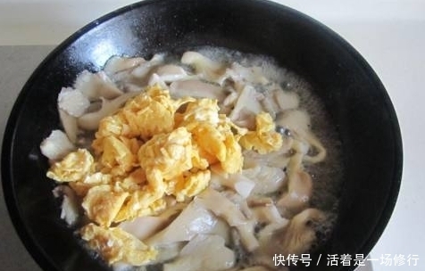 妈妈|妈妈说用它炒鸡蛋,不仅好吃,营养还翻倍,我吃了一盘还想吃!