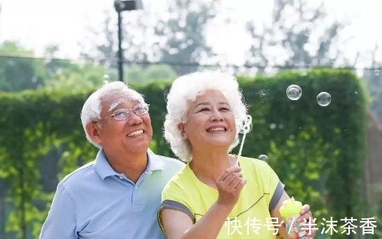 王大妈|60岁后,夫妻还有必要睡在一起吗?三对老年夫妻说出了心里话