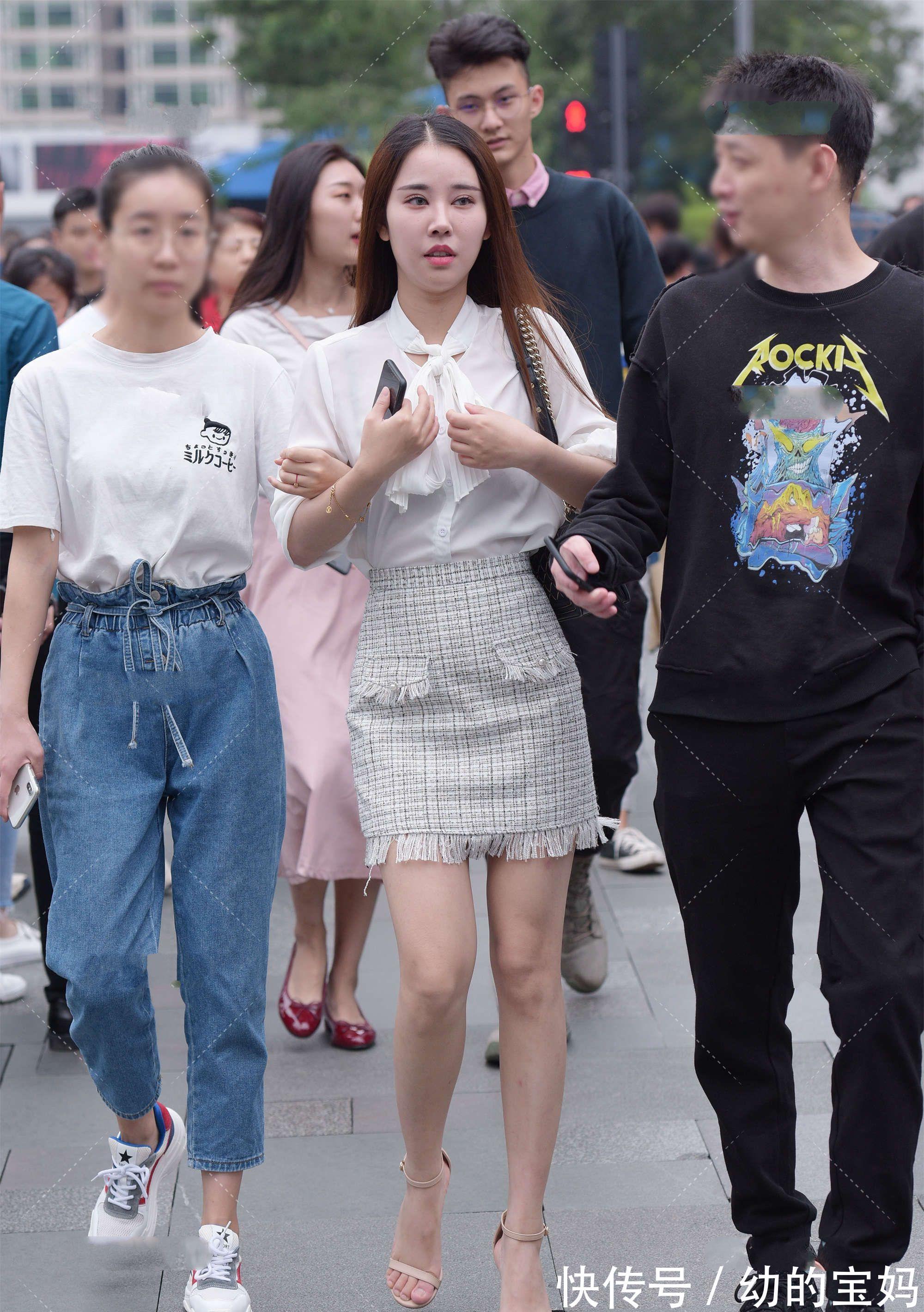香风|精致时尚的小香风短裙,搭配休闲的白衬衫,更显气质,满满职业范