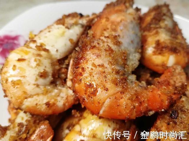 避风塘虾|避风塘罗氏虾,香酥的外壳,包裹着脆爽的虾肉,别提多美味