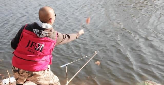 晚春前后的打窝方式为何如此不同?原因很简单,但很多钓友不知道