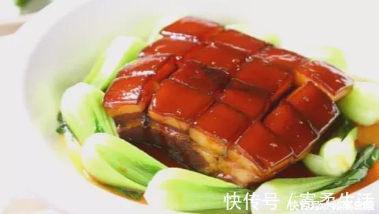 做红烧肉万万不可直接加水，这样等于毁了一锅肉，大厨来教你3招