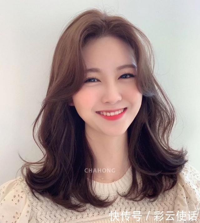 看越|女人想要的发型无非这18款,减龄时尚显气质,越看越入迷