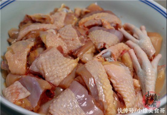 腥味|炖鸡肉最忌直接焯水，教你正确做法，鸡肉鲜香嫩滑无腥味，超下饭