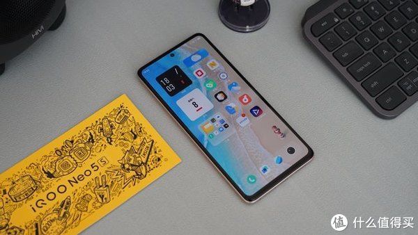 画质|热爱无需妥协，青春就要高能：iQOO Neo5S手机开箱评测
