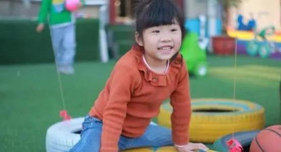 孩子|孕检发现胎儿“没有四肢”,宝妈不顾阻拦坚持生下,如今咋样了