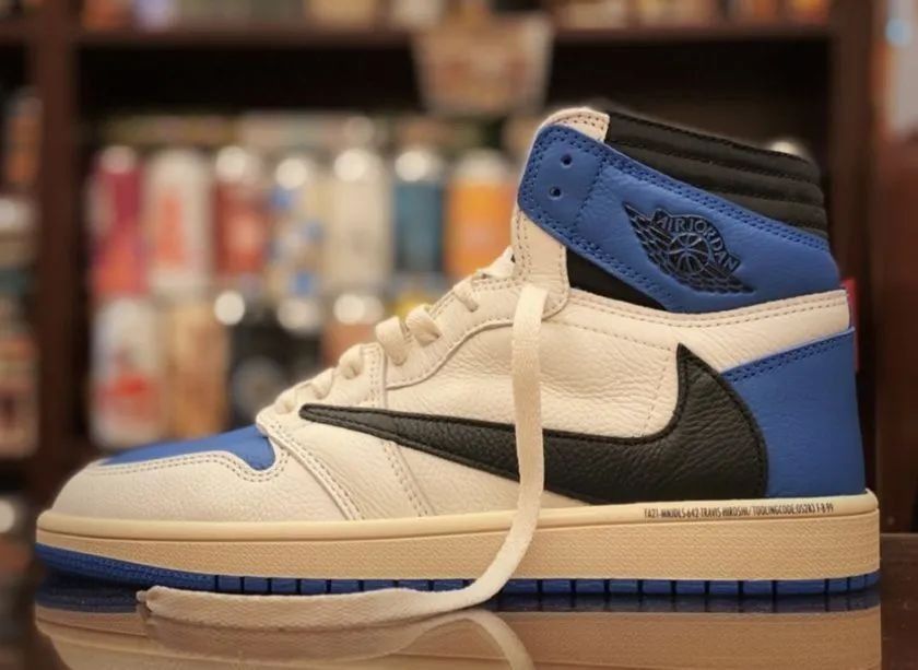 tr预定今年鞋王?TS x 藤原浩闪电 x AJ 1 三方联名最新实物美照发布!