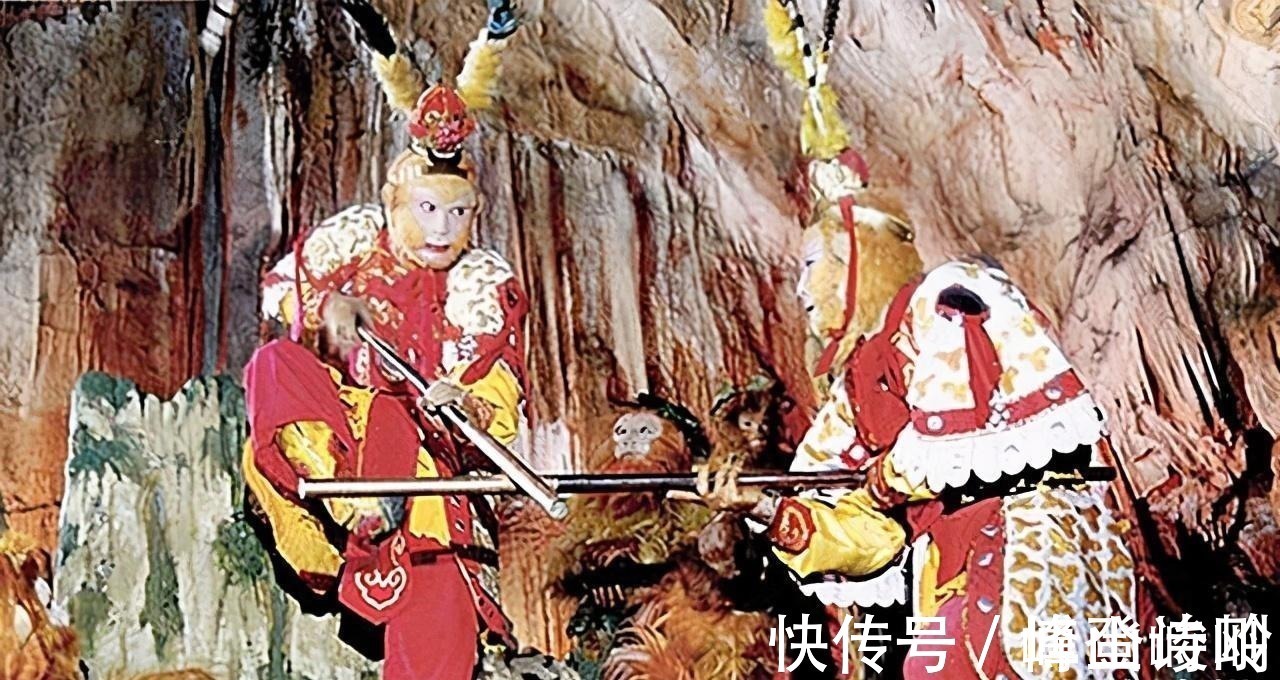 紧箍咒#六耳猕猴死后,唐僧为啥没念紧箍咒了,真假美猴王中死的到底是谁