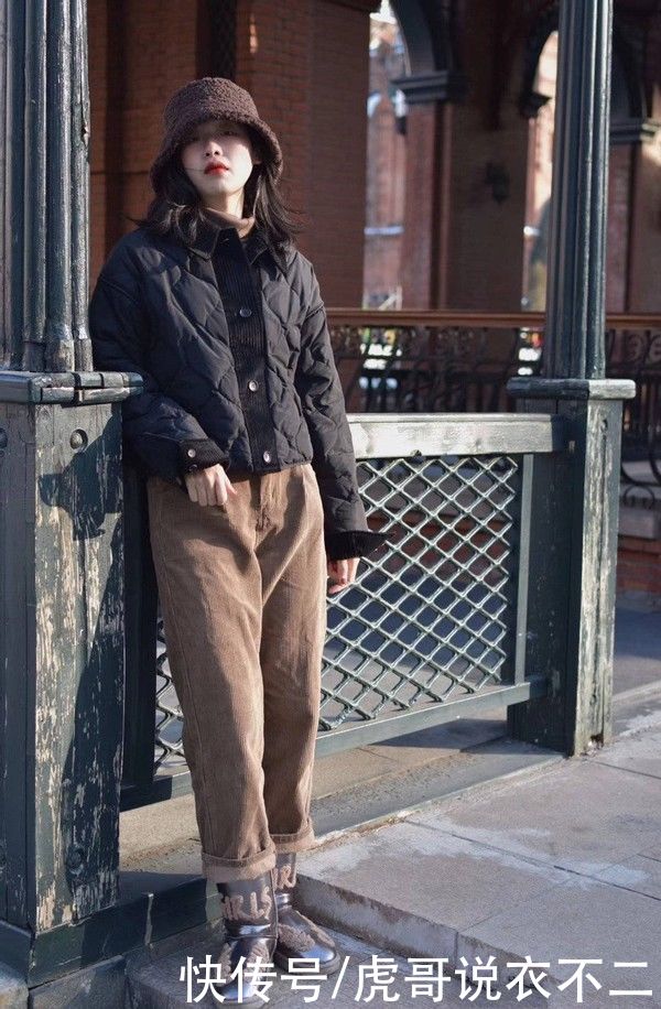 早春必备简约风“森系穿搭”，休闲又清新，基础款也能穿出高级感