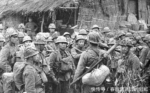 姑娘|日本鬼子罕见老照片：图二日寇搂着小姑娘，姑娘眼神让人很心痛！