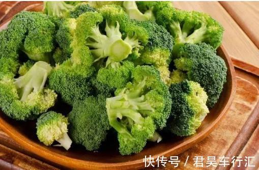 黄曲霉毒素|莲藕是肝病的“发物”?医生:这4物才是真该忌口的,别不当回事