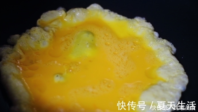 亚硝酸盐|两种食材简单炒一炒，5分钟做出春天独有的味道，错过就要等来年