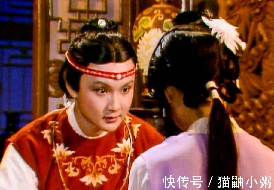 賈環@賈寶玉有大名嗎?你把“賈璉、賈珠、賈環”合起來念,缺啥就是啥