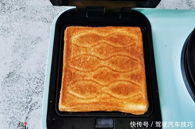 最近儿子迷上它了,早餐宵夜都要吃,5分钟就出锅,营养又美味