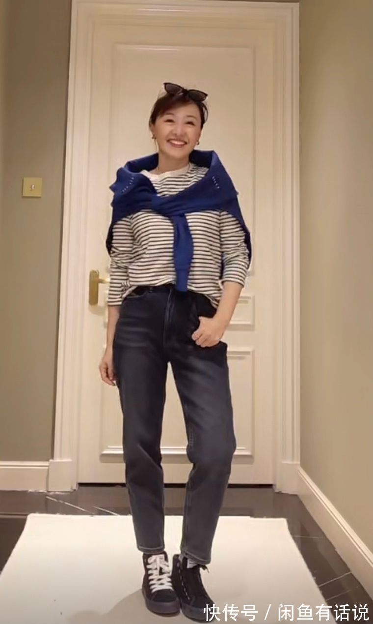直筒 身高1米56,长相也一般,40岁阿姨却用穿搭圈粉20万,照穿就很美