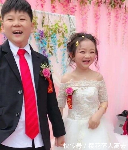 女孩|90厘米袖珍女孩嫁175厘米男孩,婚后儿子出生,全家人没了笑容
