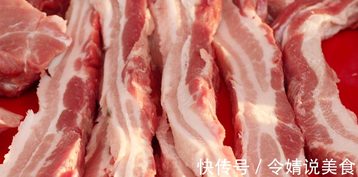 煮肉时浮出的白色浮沫是什么要捞出来吗医生一文告诉您为什么