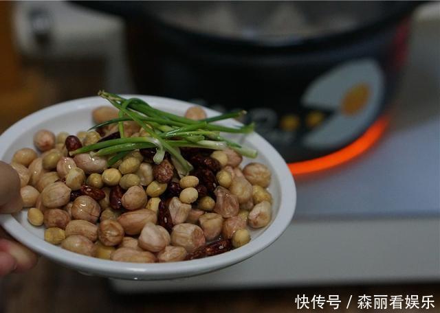 厨师|厨师经验花生炖猪蹄的1个小技巧,别直接炖,炒一炒才更香