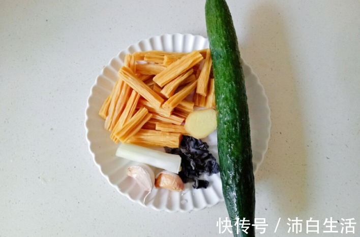 减脂|夏天减脂多吃它，清淡营养不油腻，吃再多也不担心会变胖