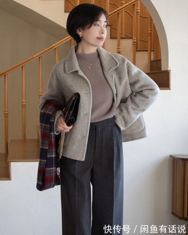 中年|中年女人穿衣要体面,少穿这4种自带“廉价感”的内搭,很败气质