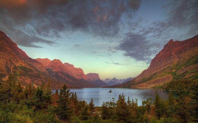 水瓶座|聪明一般人比不过这四个星座,各有各的特点,都是人精里的人精!