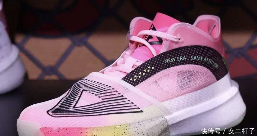 维金斯1代来势汹汹,是一双优秀的国产实战篮球鞋!