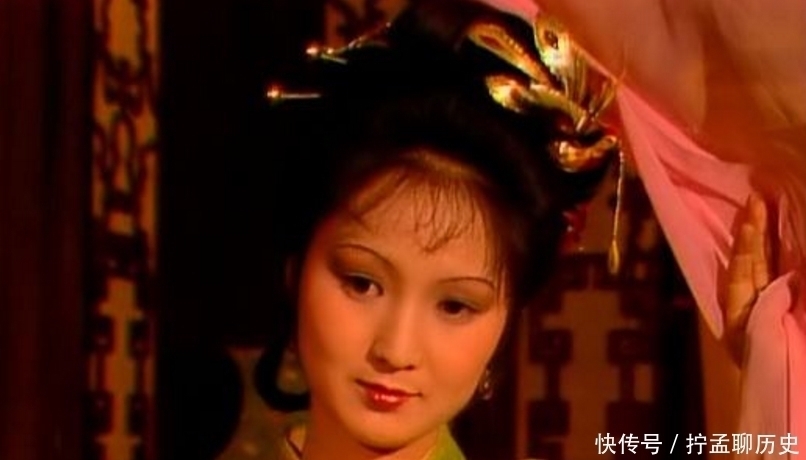 平儿|红楼梦中,平儿温柔懂事,却痛骂了这个人,纵观整件事,确实该骂