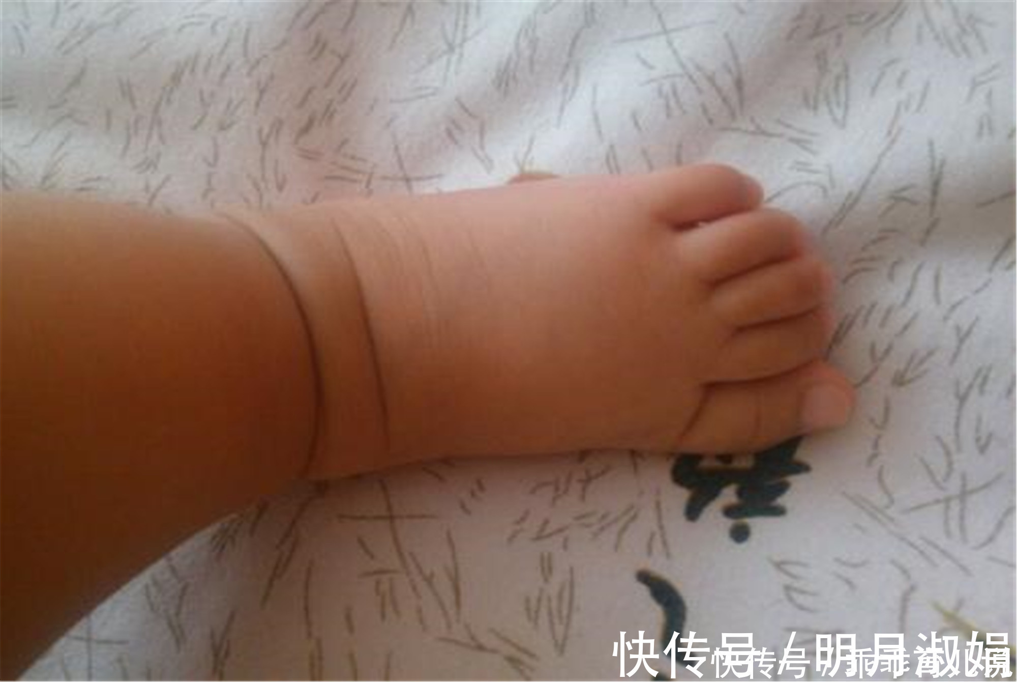 膝盖|“你家孩子以后矮不了”,长大高个的三大特征,有一个就偷着乐吧