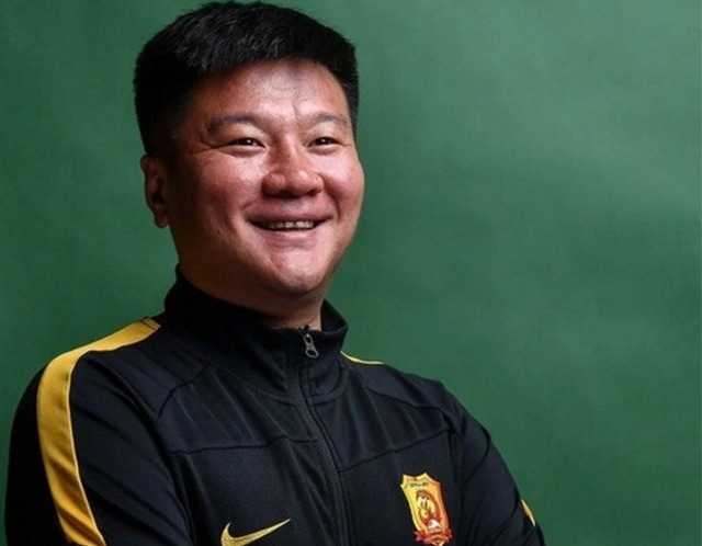 助理教练|曝足协确定助理教练候选人！李霄鹏获新助手，范志毅愿望恐将实现