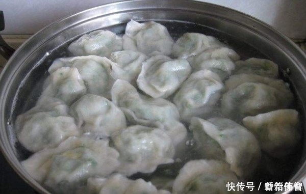 这菜不是很受欢迎，用来包饺子超香，比白菜便宜，比韭菜还香嫩