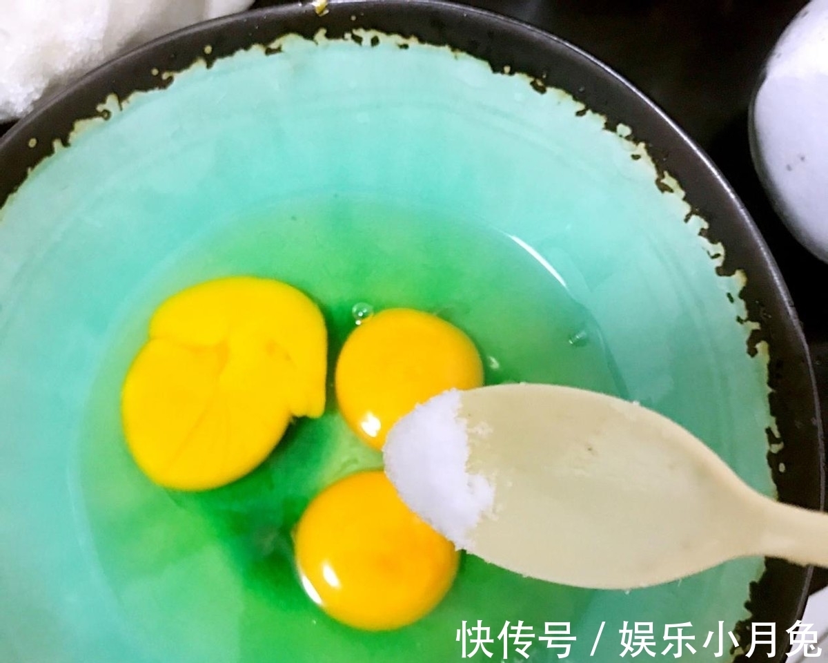 洋葱|鸡蛋,洋葱,土豆放在一起会碰撞出怎样的美味?没吃过的试试