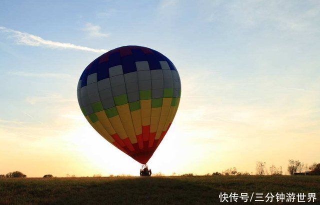 迪拜欣赏日出，热气球是极浪漫的方式，一眼看遍沙漠美景