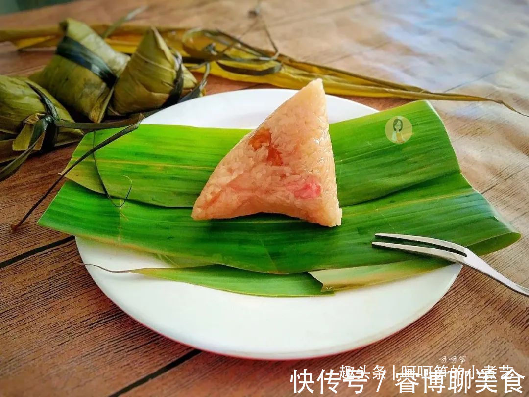 香菇|端午节将至,教你做鲜香味美的咸蛋黄肉粽,软糯诱人,吃了还想吃