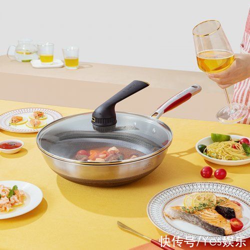 非正|《非正式会谈》6.5季正式收官，与康巴赫相互破圈创口碑新高