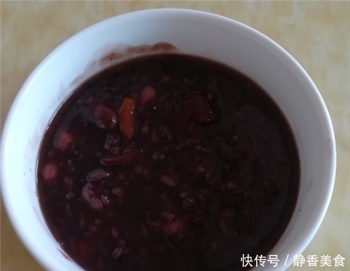 清洗干净|红枣和它煮,是穷人的“造血库”,补血又暖宫,上班族也能做!