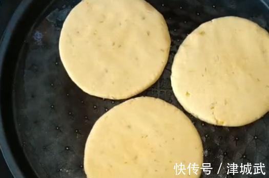 减肥|多给家人做这道粗粮早餐饼,小孩吃补钙,女人吃减肥抗衰老,特香
