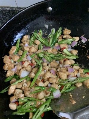 谁说鸡胸肉没味道，送您爆炒鸡胸肉，超下饭，吃不够，动手吧