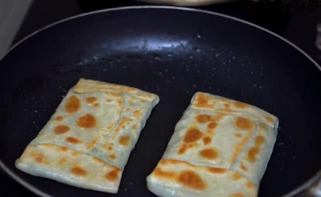 馅料|我生活中吃此面点,薄皮馅嫩,鲜美美味可口,做一锅不足吃