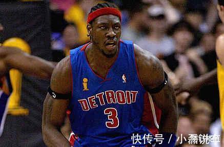 阿里纳斯|有哪些NBA球星是从“饮水机管理员”变成球队老大甚至联盟超巨的？