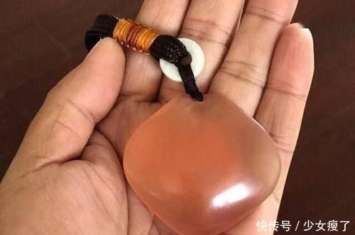 青鱼石竟是青鱼的软骨价值不算贵用途却不少,取出后该如何处理