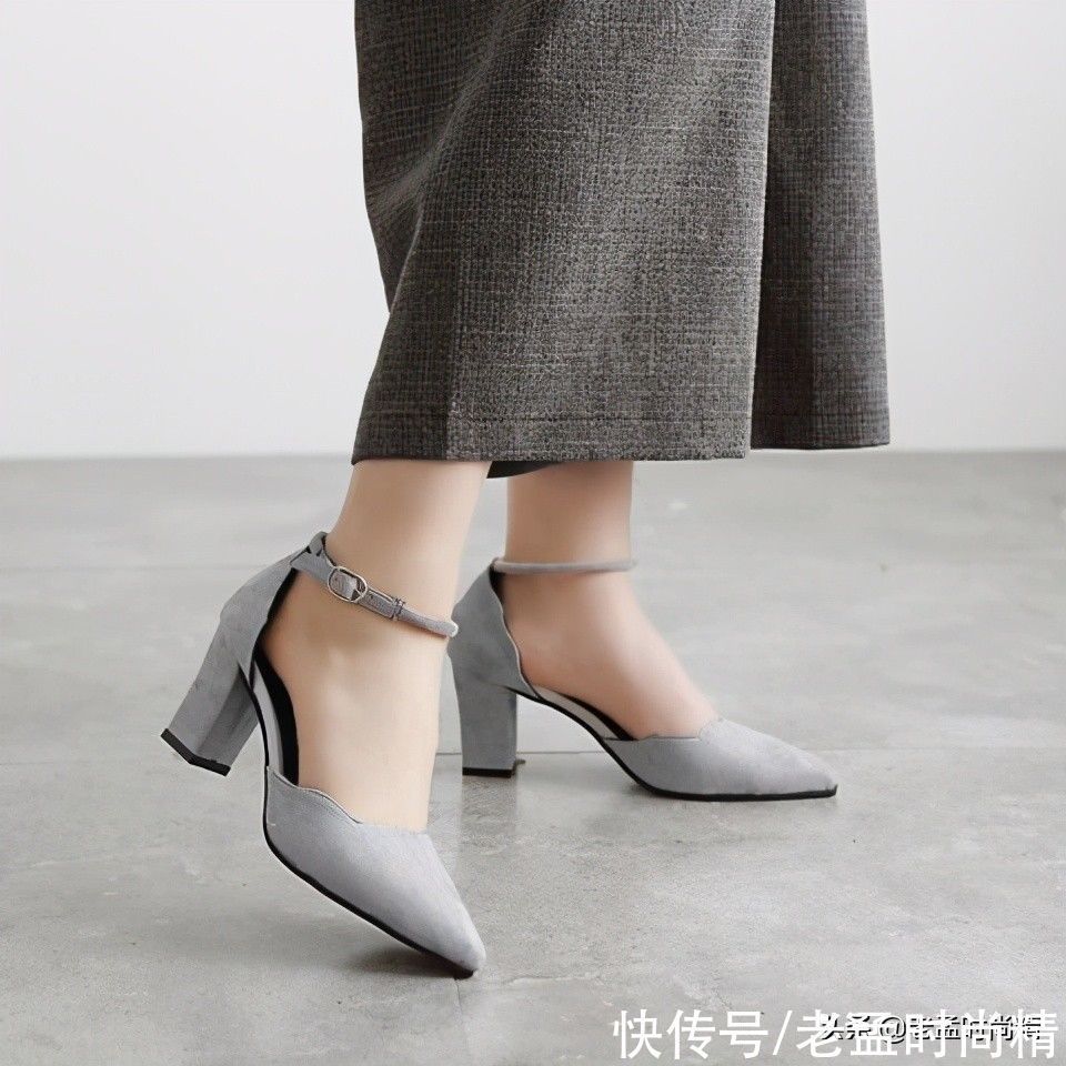 百搭 今年最火爆的9款凉鞋,洋气又百搭,穿起来超秀气