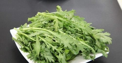  食物|女性到了中年，可以多吃三种食物，补充营养，滋润肌肤