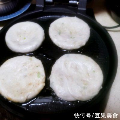 自从学会葱油饼，我就不想再吃外卖了