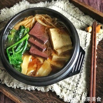 尝尝这道#福气年夜菜#大酱火锅，生活赛过活神仙