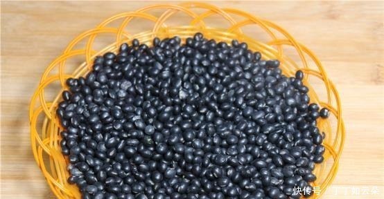 补药一堆,不如每月一瓶黑豆,教你没吃过的做法,越吃越精神
