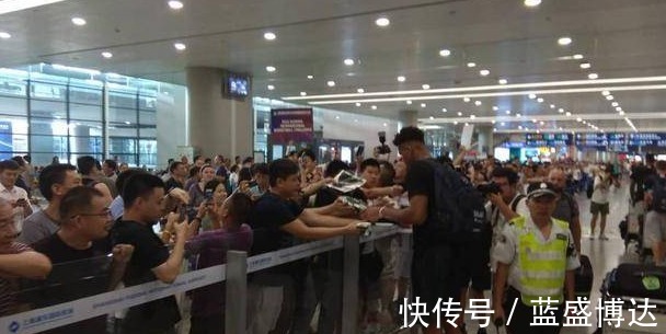 詹姆斯|说到NBA非人类身材 你会想到谁字母哥的跟腱 伦纳德的手掌!