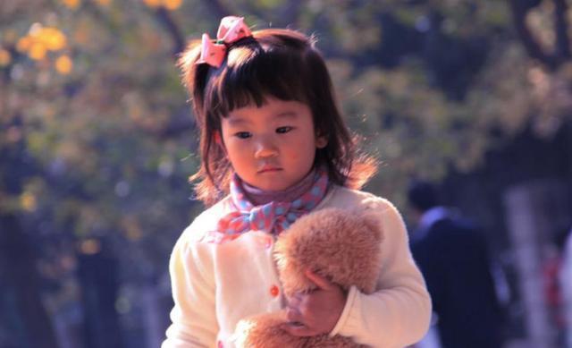 “如果能重选，我一定不让孩子住校”，寄宿是省心还是“痛心”